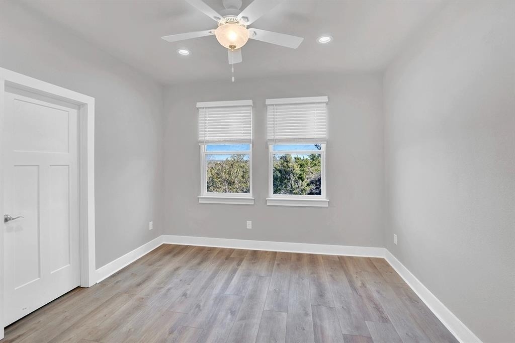 400 Shady Bluff Dr - Photo 16