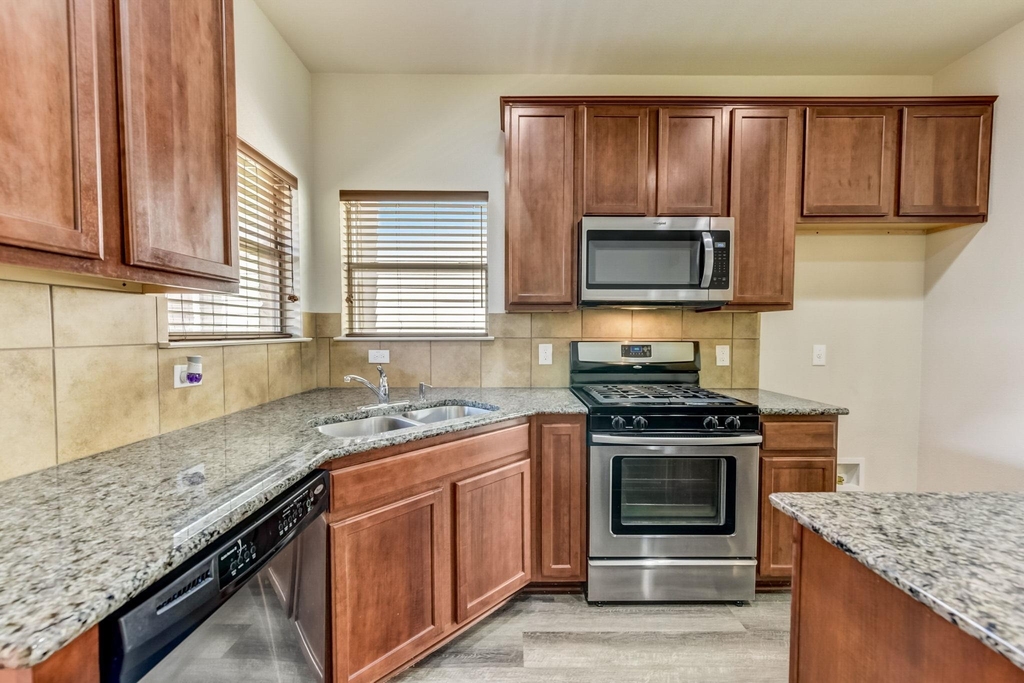 11400 W Parmer Ln - Photo 12