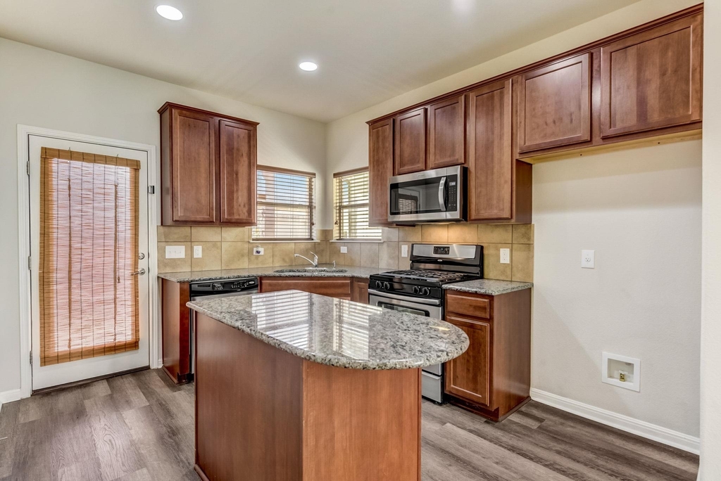 11400 W Parmer Ln - Photo 10