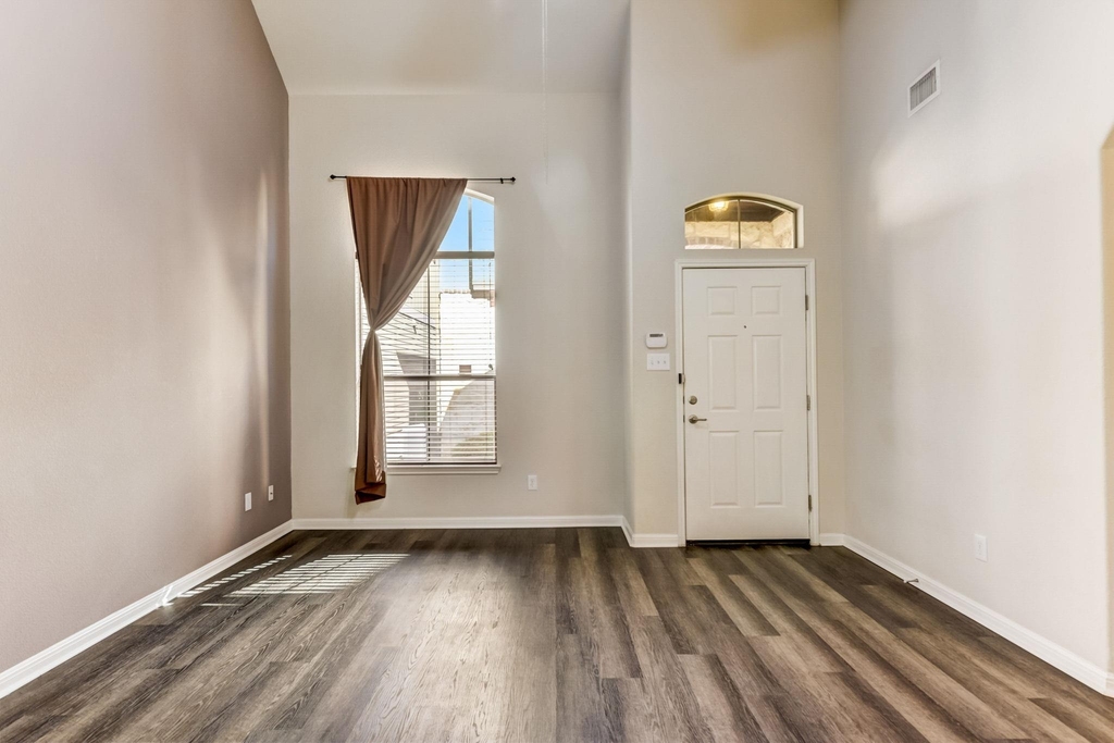 11400 W Parmer Ln - Photo 2