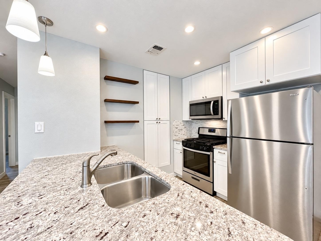 813 Emerald Wood Dr - Photo 12