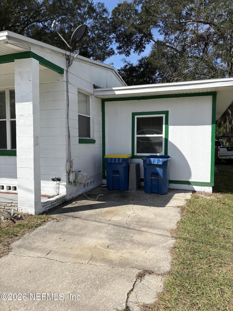 2344 Rogero Road - Photo 2