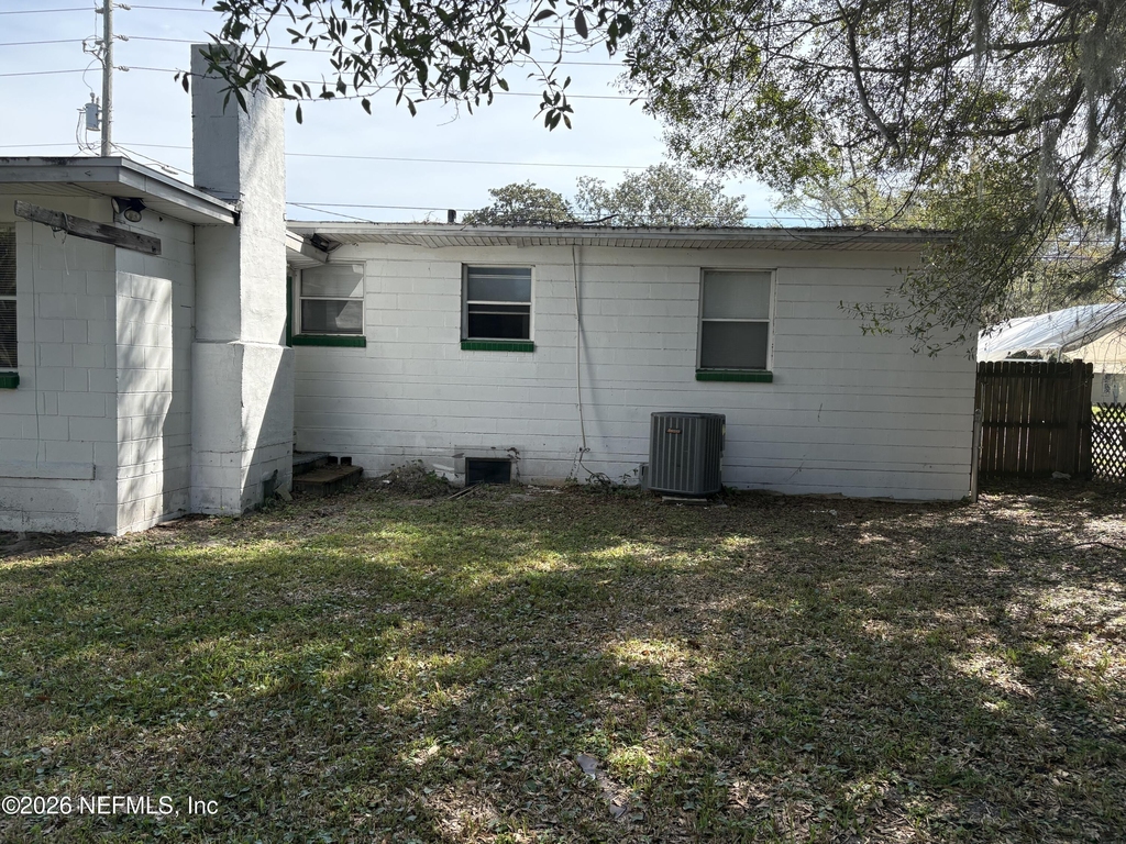 2344 Rogero Road - Photo 24