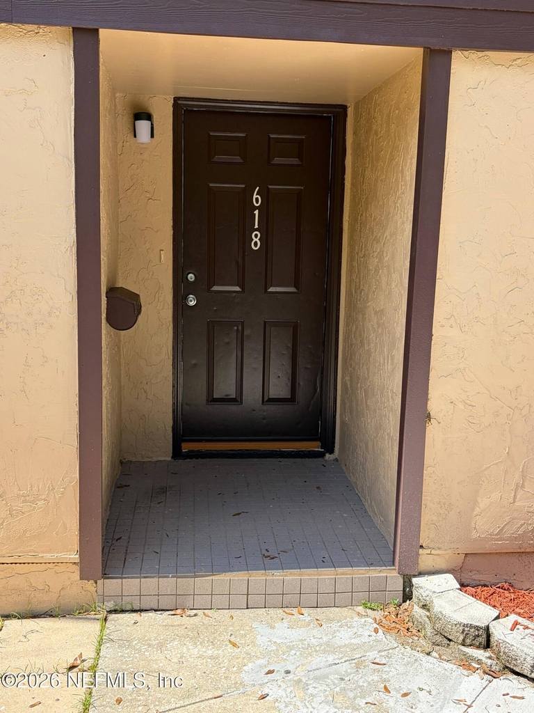 618 Oaks Plantation Drive - Photo 2