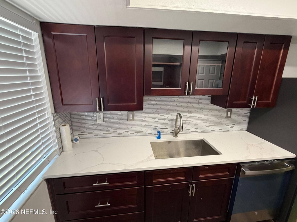 618 Oaks Plantation Drive - Photo 5