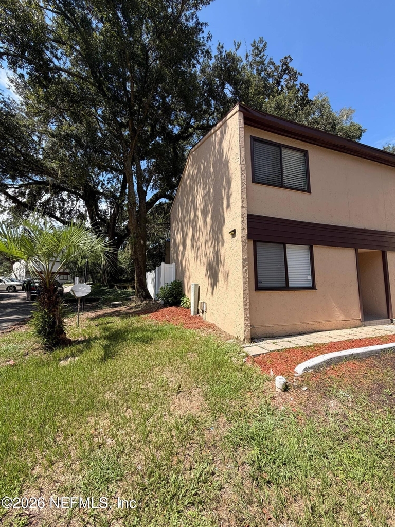 618 Oaks Plantation Drive - Photo 1