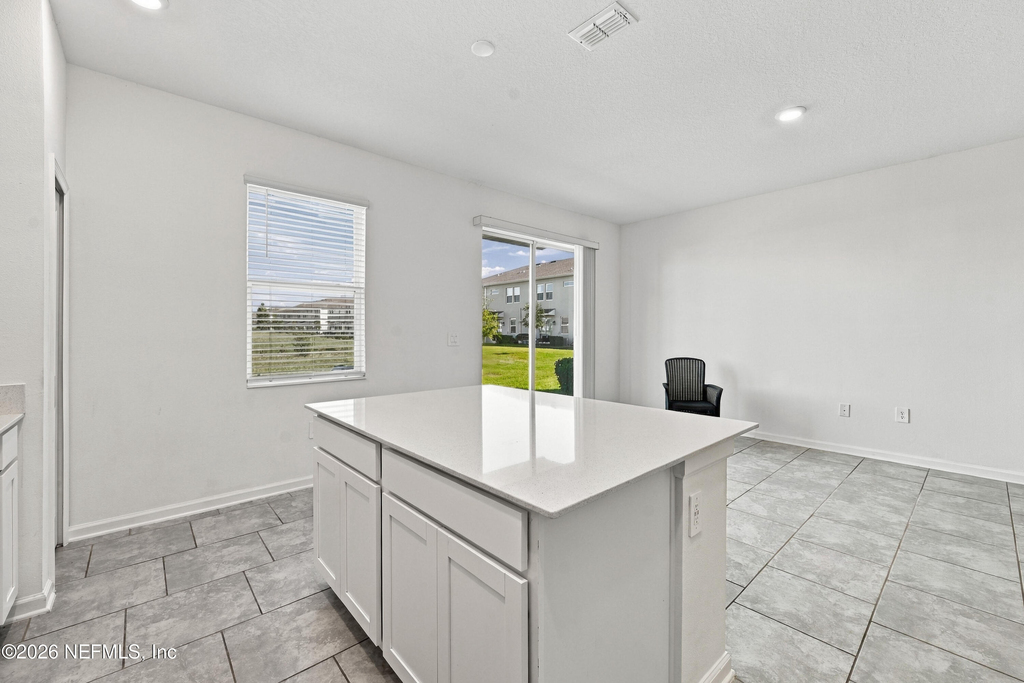 3125 Laurent Loop - Photo 16
