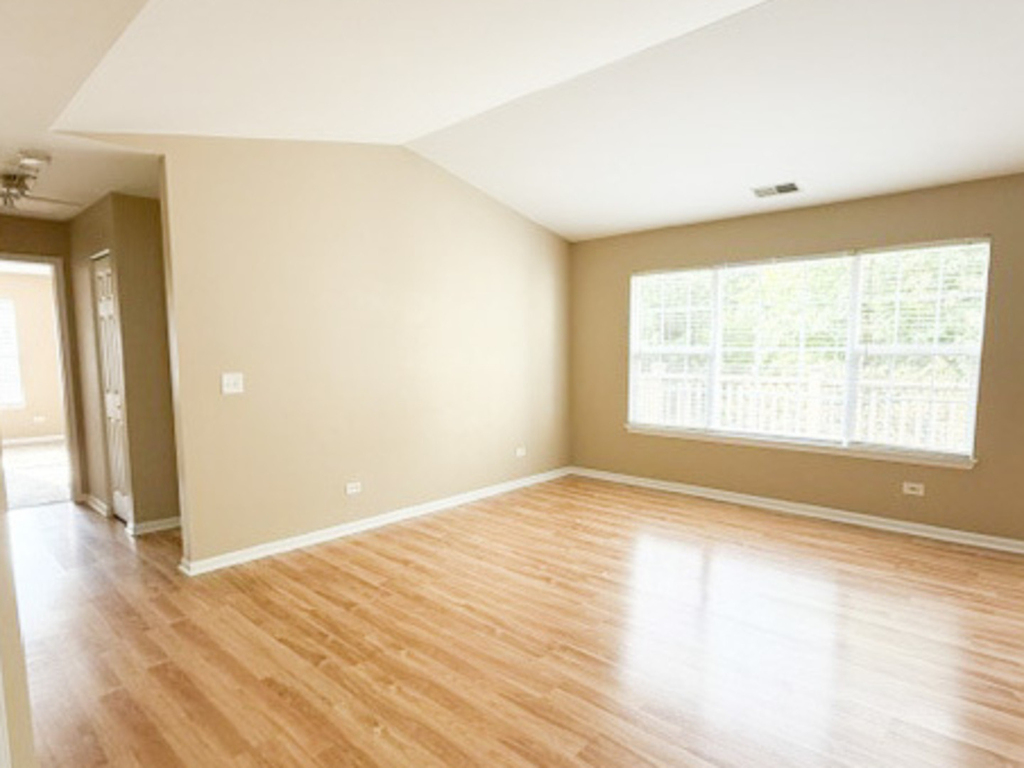1303 N Red Oak Circle - Photo 2