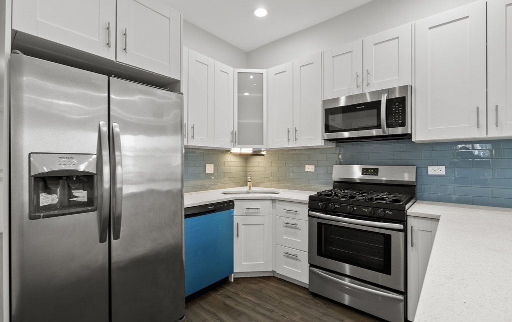 1321 S Lawndale Avenue - Photo 5