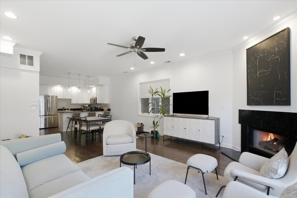 1641 W North Avenue - Photo 2