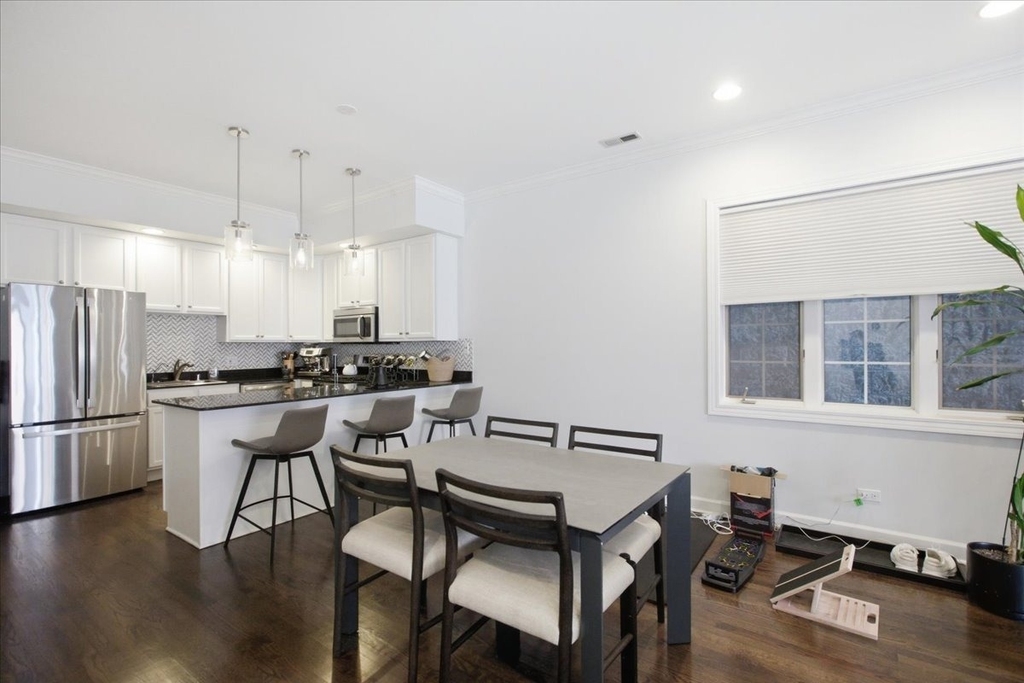1641 W North Avenue - Photo 3