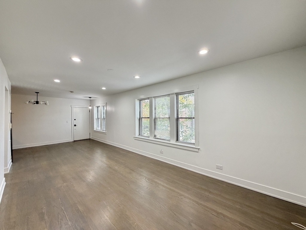 1955 W School Street - Photo 10
