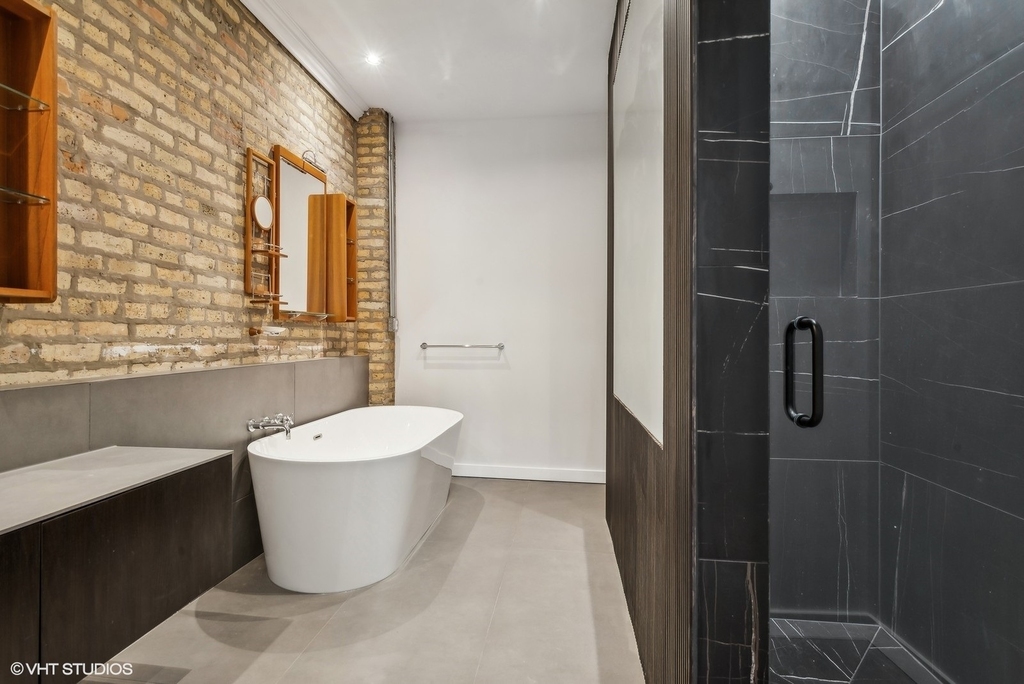 2156 W Hubbard Street - Photo 27