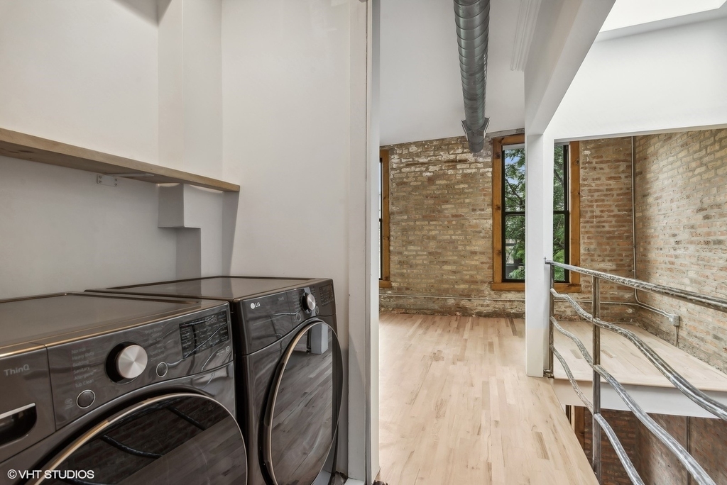 2156 W Hubbard Street - Photo 30