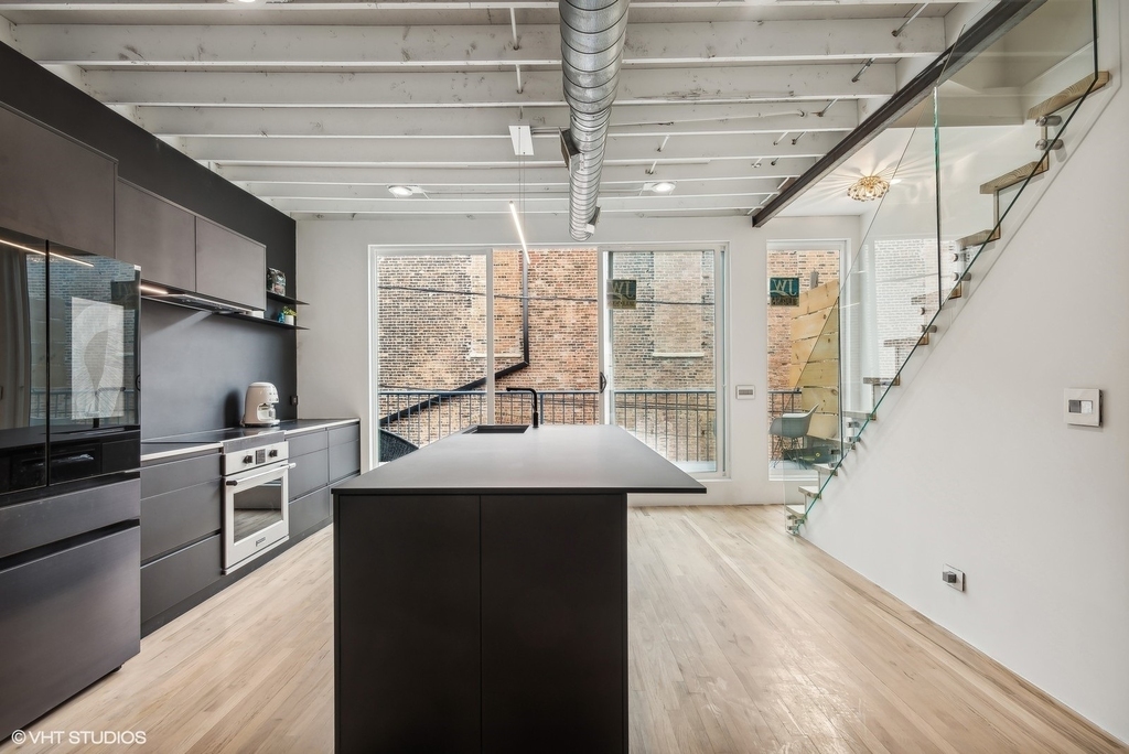 2156 W Hubbard Street - Photo 6