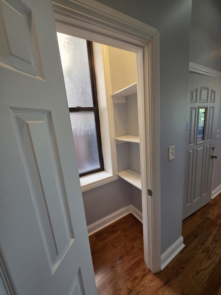 517 E 46th Place - Photo 7