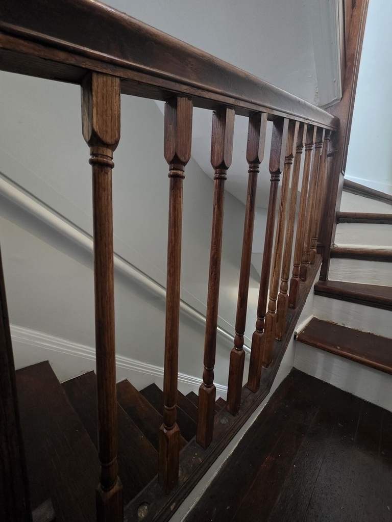 517 E 46th Place - Photo 3