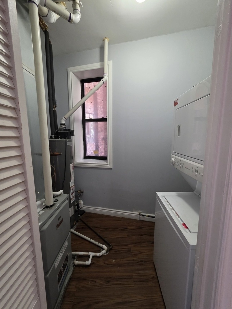517 E 46th Place - Photo 13