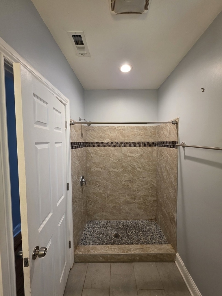 517 E 46th Place - Photo 12