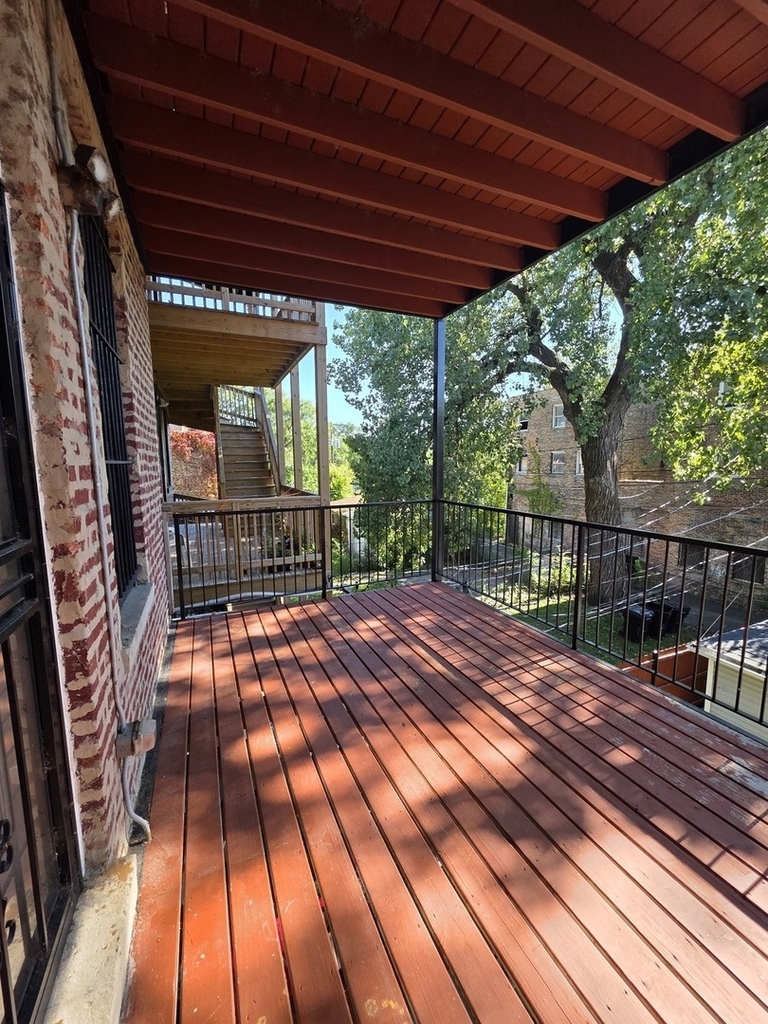 517 E 46th Place - Photo 20