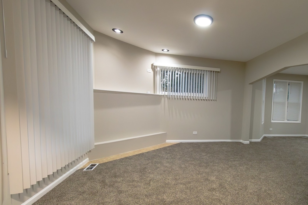 423 E 144th Street - Photo 2