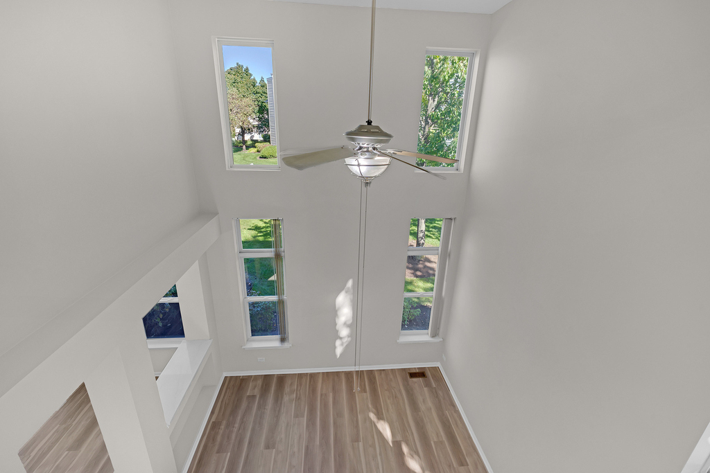 1530 E Chivalry Court - Photo 7