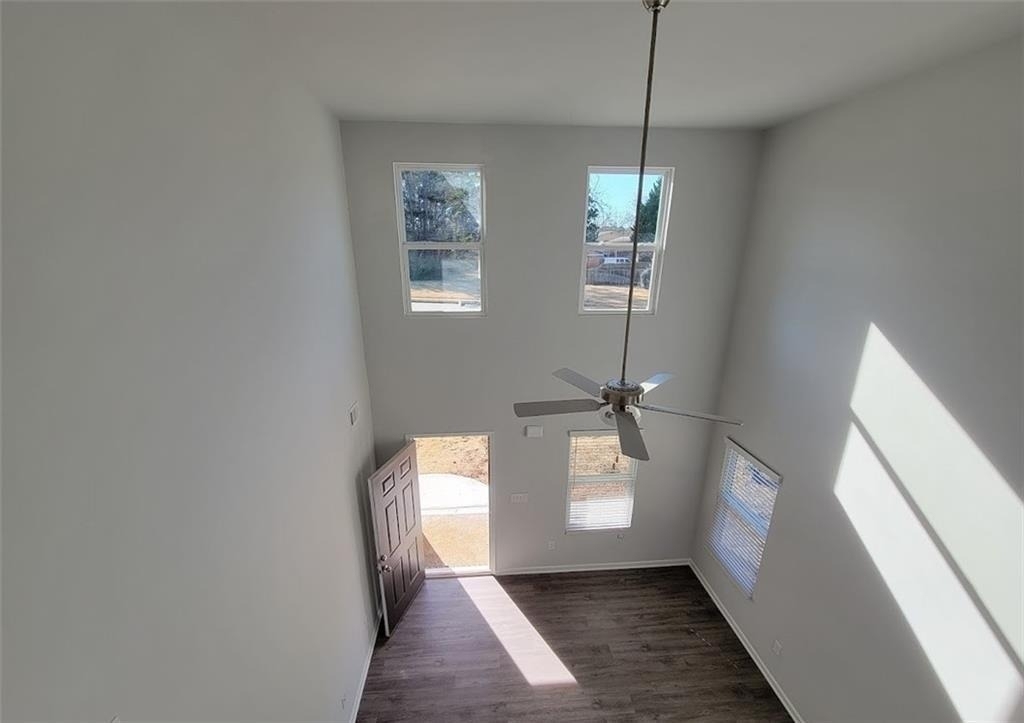 612 W Vincent Drive - Photo 1