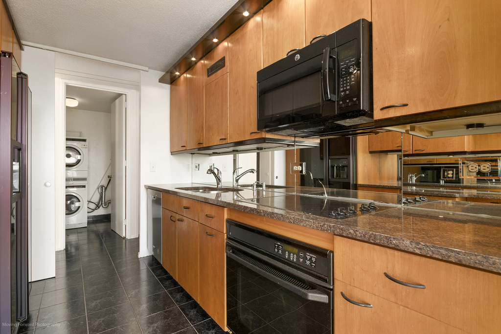 360 E Randolph Street - Photo 19