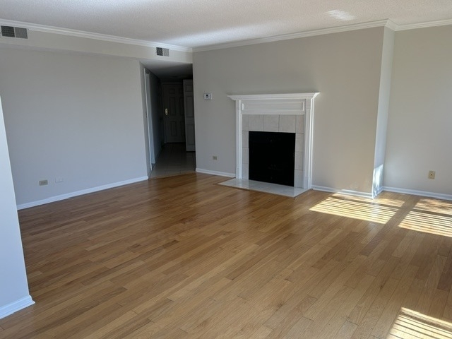 511 Aurora Avenue - Photo 2
