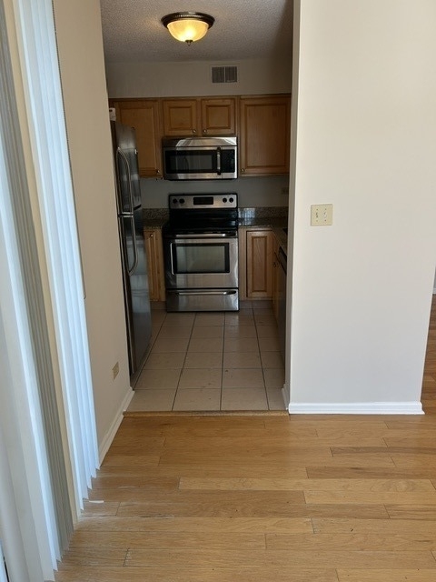 511 Aurora Avenue - Photo 4
