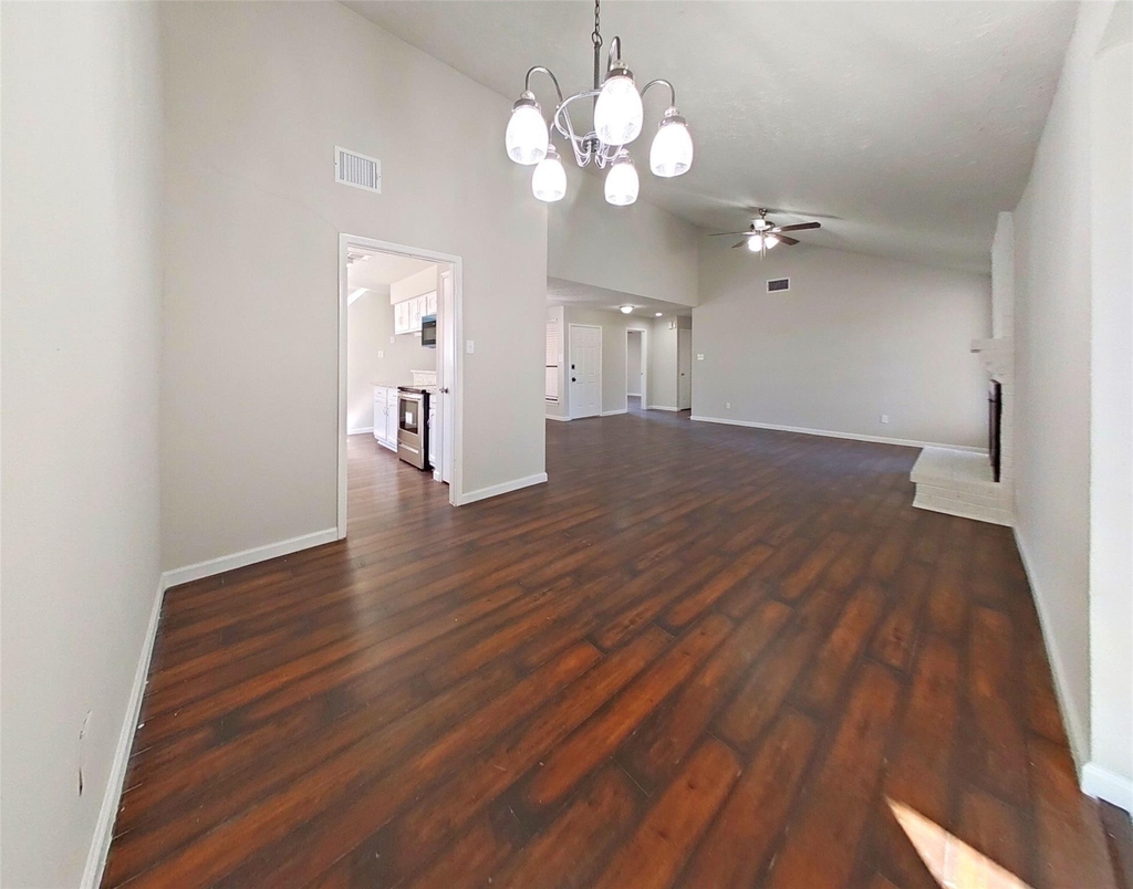 11210 Camphorwood Drive - Photo 5