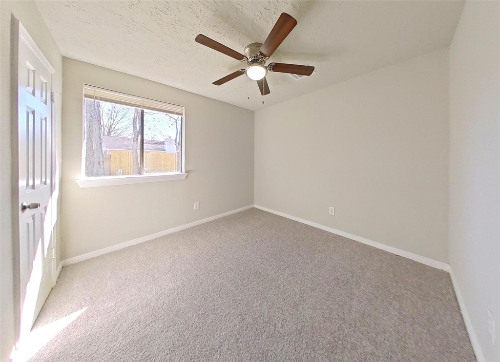 11210 Camphorwood Drive - Photo 18