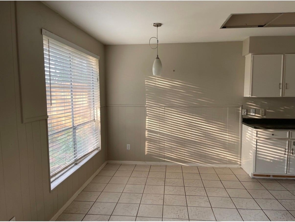 10734 Braewick Drive - Photo 2