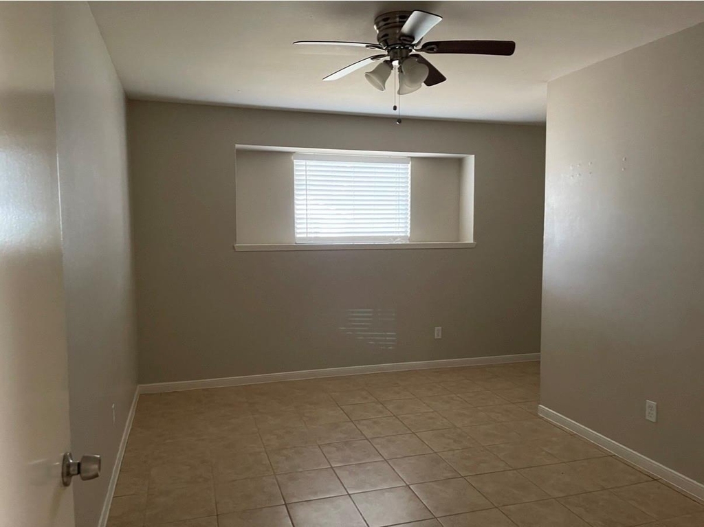 10734 Braewick Drive - Photo 9
