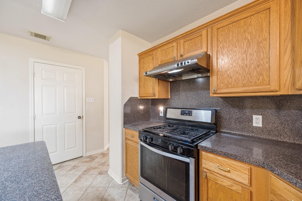 3827 Alder Pass Court - Photo 17