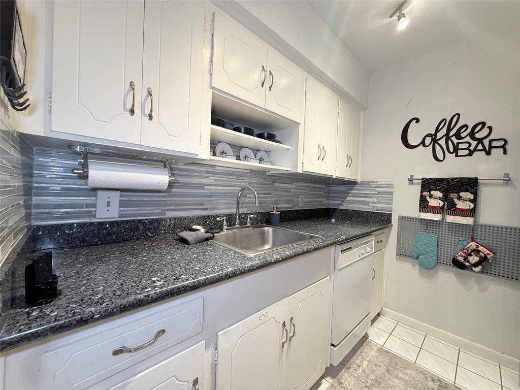5861 Inwood Drive - Photo 7