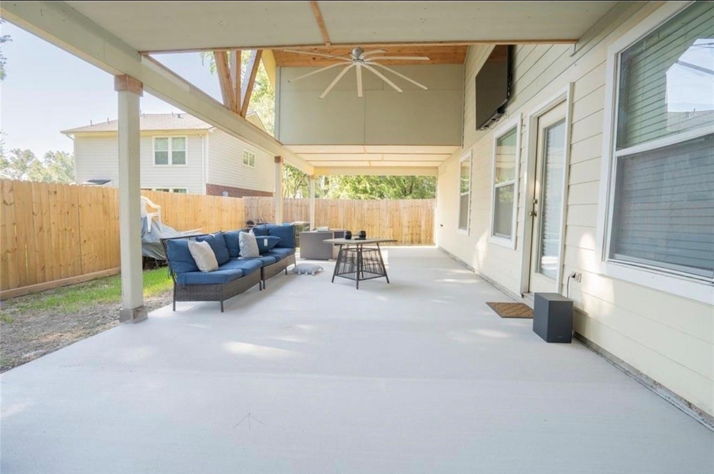 16706 Camber Court - Photo 15