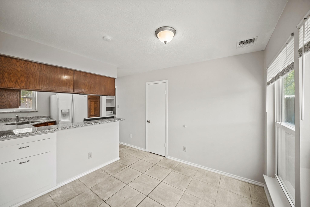 10814 Sugar Hill Drive - Photo 18
