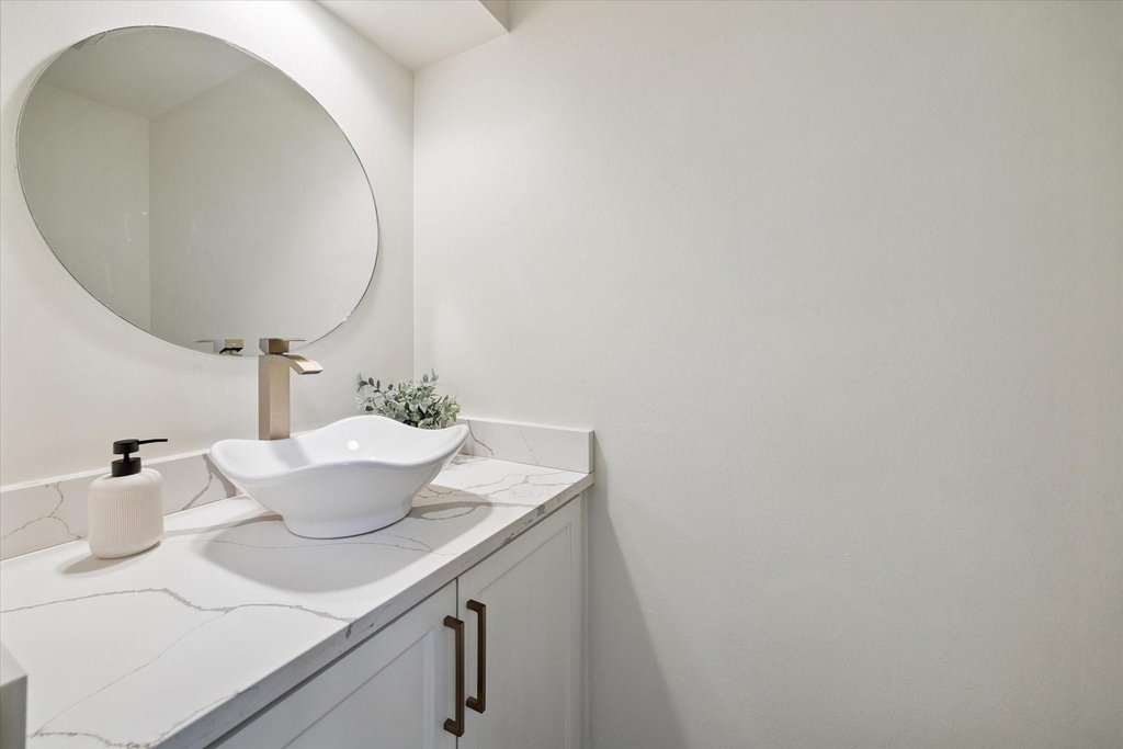 2422 Nantucket Drive - Photo 9