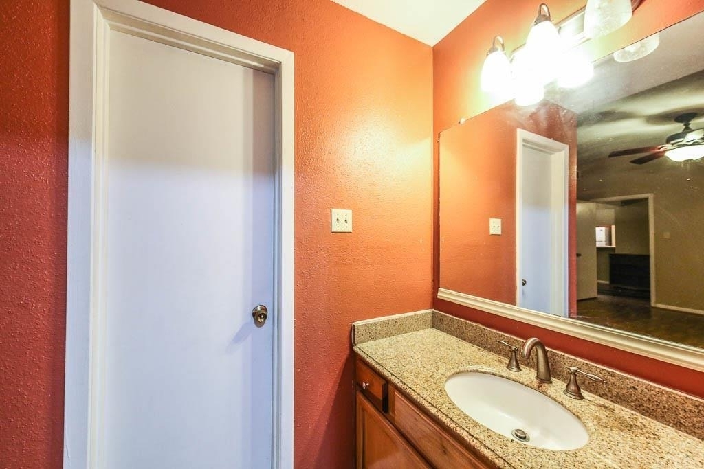 8100 Cambridge Street - Photo 9