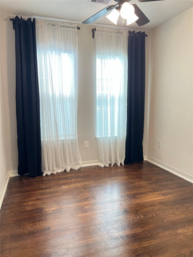 4705 Park Drive - Photo 10