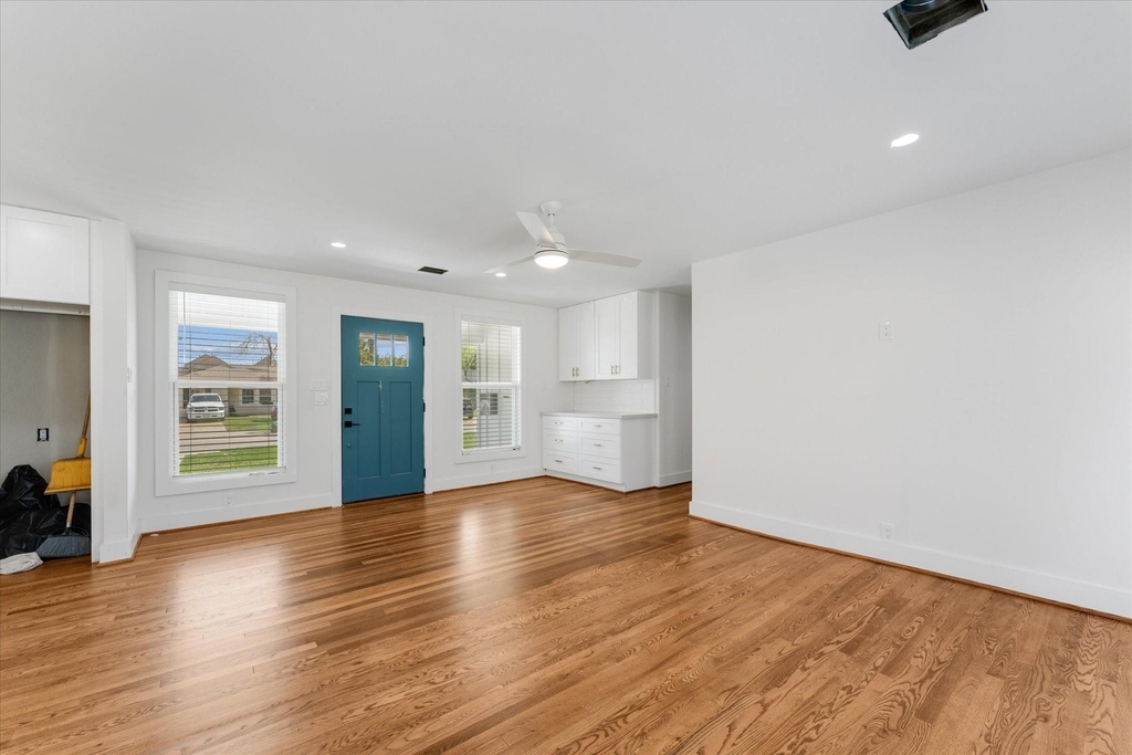 1845 Huge Oaks Street - Photo 5