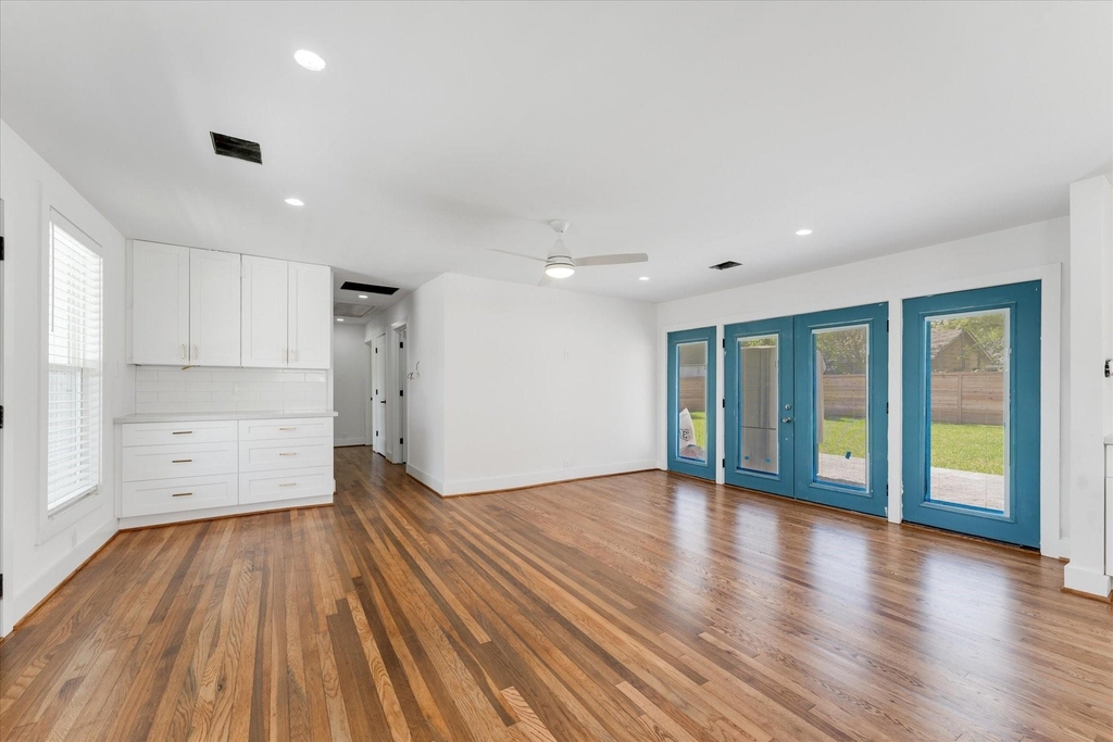 1845 Huge Oaks Street - Photo 6