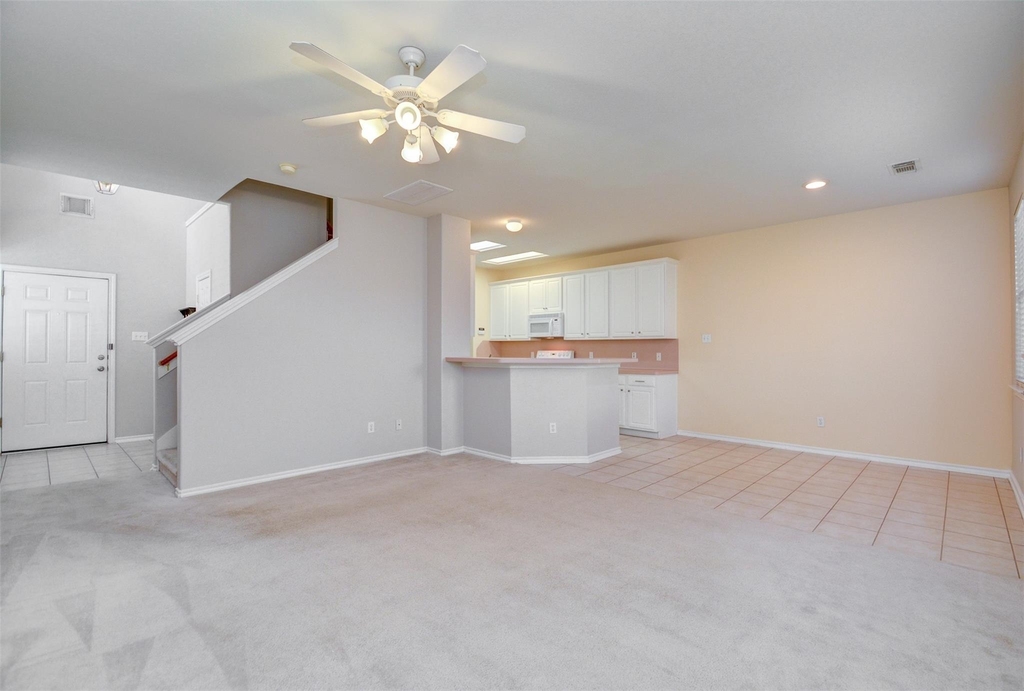 5723 Vinemont Lane - Photo 3
