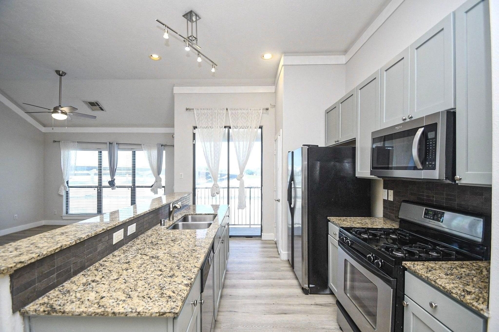 3408 St Emanuel Street - Photo 11