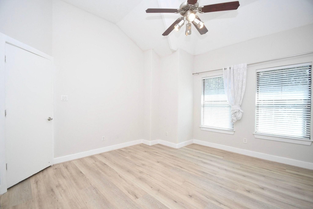 3408 St Emanuel Street - Photo 16