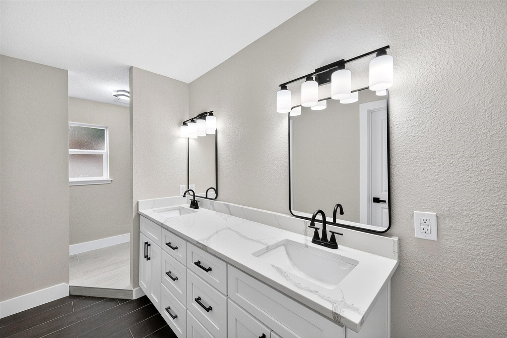 12303 Shelwick Drive - Photo 4