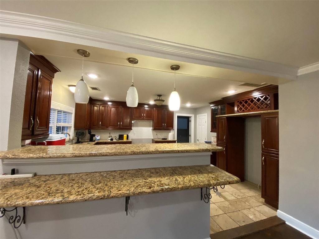 8628 Highway 6 - Photo 4