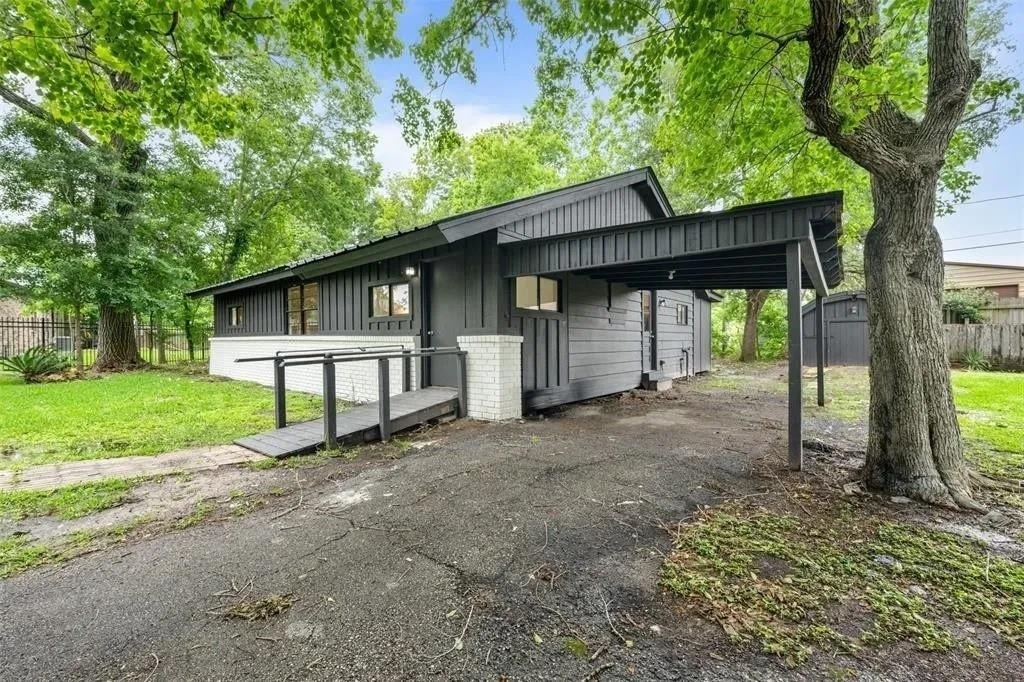 3201 Creel Court - Photo 0