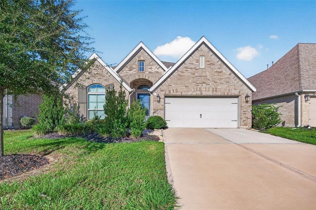 10735 Lacaille Lane - Photo 0